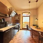 Linden-Charm Apartments